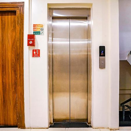 Fabhotel Amber Palace - Nr Fort & Csmt Station 뭄바이 외부 사진