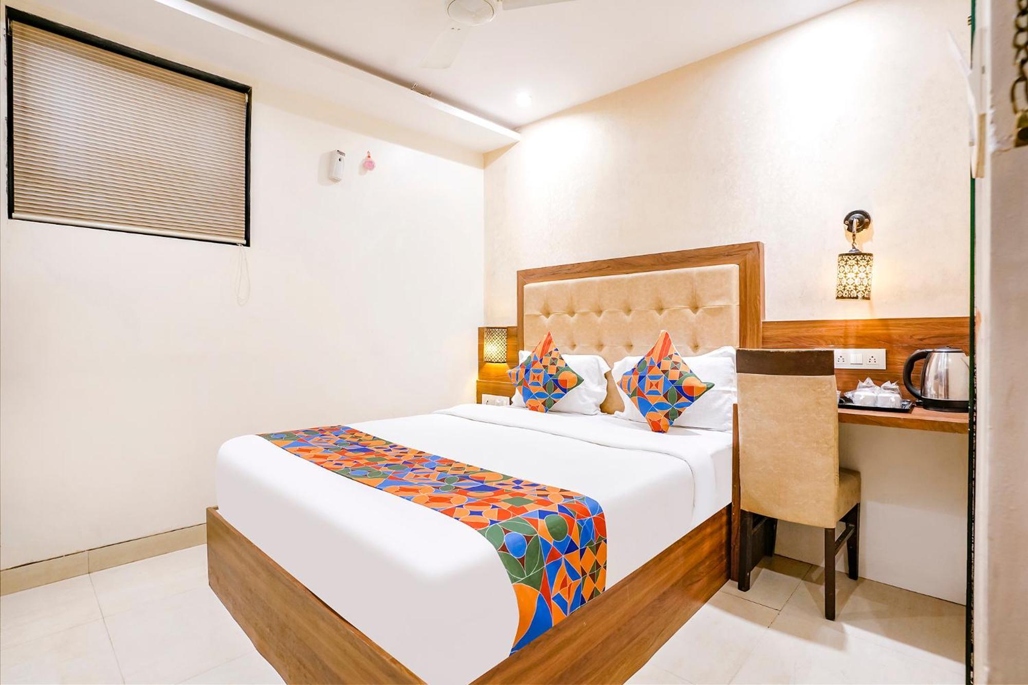 Fabhotel Amber Palace - Nr Fort & Csmt Station 뭄바이 외부 사진