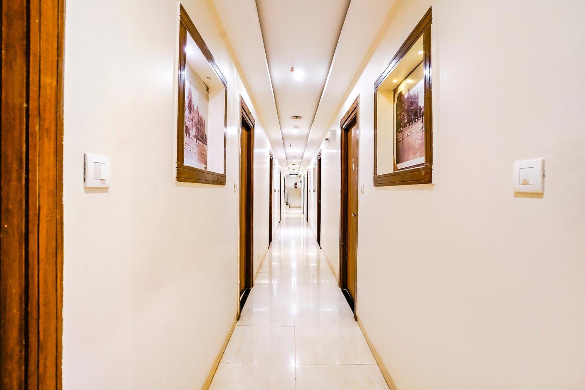 Fabhotel Amber Palace - Nr Fort & Csmt Station 뭄바이 외부 사진