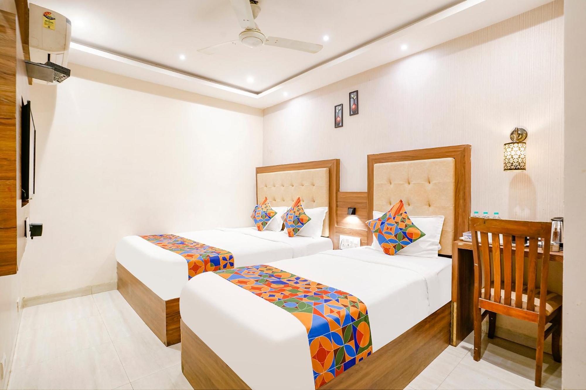 Fabhotel Amber Palace - Nr Fort & Csmt Station 뭄바이 외부 사진