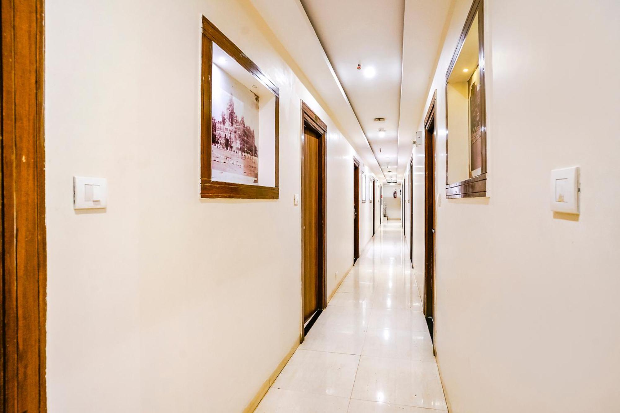Fabhotel Amber Palace - Nr Fort & Csmt Station 뭄바이 외부 사진