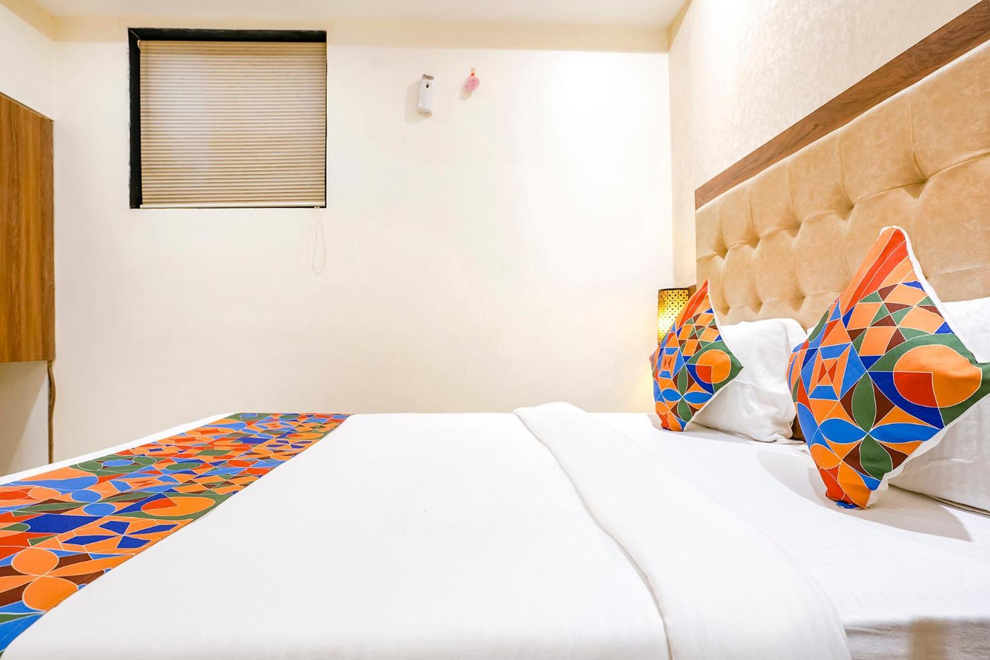 Fabhotel Amber Palace - Nr Fort & Csmt Station 뭄바이 외부 사진